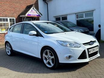 Ford Focus 1.0T EcoBoost Titanium X Euro 5 (s/s) 5dr