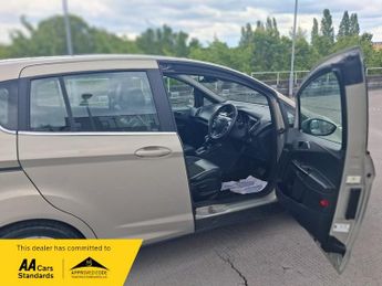 Ford B-Max TITANIUM