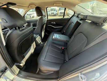 BMW 3 SERIES 2.0 330e 12kWh Sport Auto Euro 6 (s/s) 4dr