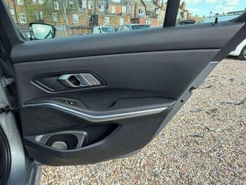 BMW 3 SERIES 2.0 330e 12kWh Sport Auto Euro 6 (s/s) 4dr