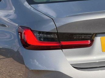 BMW 3 SERIES 2.0 330e 12kWh Sport Auto Euro 6 (s/s) 4dr
