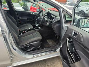 Ford Fiesta 1.0T EcoBoost Zetec Euro 5 (s/s) 5dr