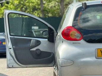 Toyota AYGO 1.0 VVT-i Platinum Euro 4 5dr