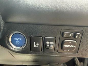Toyota RAV4 2.5 VVT-h Business Edition Plus CVT Euro 6 (s/s) 5dr (Safety Sen