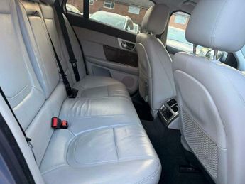Jaguar XF 2.2d Premium Luxury Sportbrake Auto Euro 5 (s/s) 5dr