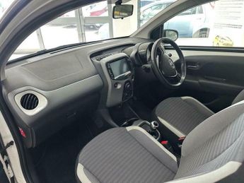 Toyota AYGO 1.0 VVT-i x-play x-shift Euro 6 5dr
