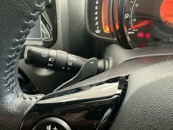 Toyota AYGO 1.0 VVT-i x-play x-shift Euro 6 5dr
