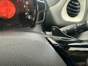 Toyota AYGO 1.0 VVT-i x-play x-shift Euro 6 5dr