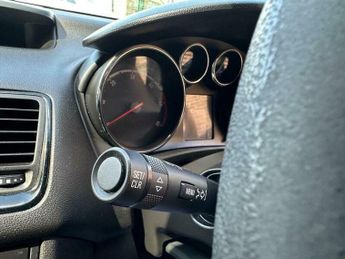 Vauxhall Meriva 1.7 CDTi Exclusiv Auto Euro 5 5dr