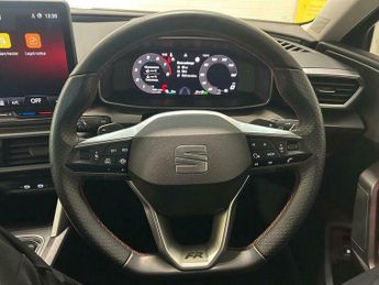 SEAT Leon 1.5 eHybrid 25.8kWh FR DSG Euro 6 (s/s) 5dr