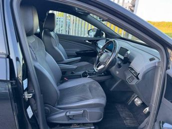 Volkswagen  Pro 77kWh Life SUV 5dr Electric Auto (174 ps)