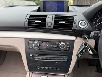 BMW 1 SERIES 120i SE