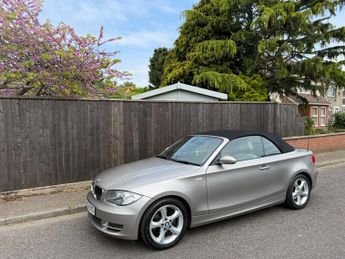 BMW 1 SERIES 120i SE