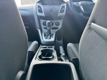 Ford Focus 1.6 Zetec Powershift Euro 5 5dr