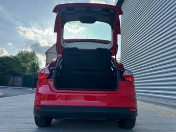 Ford Focus 1.6 Zetec Powershift Euro 5 5dr