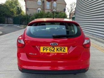 Ford Focus 1.6 Zetec Powershift Euro 5 5dr