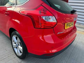 Ford Focus 1.6 Zetec Powershift Euro 5 5dr