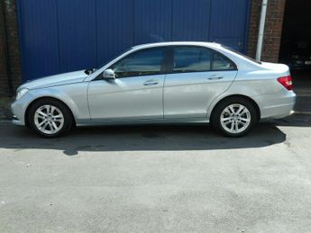Mercedes C Class 1.6 C180 BlueEfficiency AUTOMATIC Executive SE Saloon
