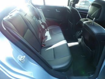 Mercedes-Benz C Class 1.6 C180 BlueEfficiency AUTOMATIC Executive SE Saloon