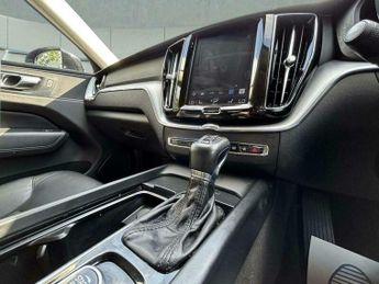Volvo XC60 2.0 T5 Momentum Auto AWD Euro 6 (s/s) 5dr
