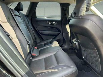 Volvo XC60 2.0 T5 Momentum Auto AWD Euro 6 (s/s) 5dr
