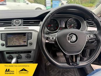 Volkswagen Passat SE BUSINESS TDI BLUEMOTION TECH DSG 1 FORMER LADY OWNER 9 STAMP 