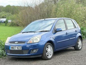 Ford Fiesta 1.6 Ghia 5dr