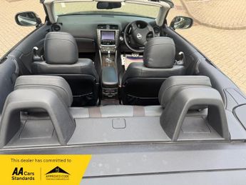 Lexus IS 2.5 250 SE-L Convertible 2dr Petrol Auto Euro 4 (208 ps)