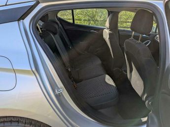 Vauxhall Astra 1.6 CDTi ecoFLEX Design Euro 6 (s/s) 5dr