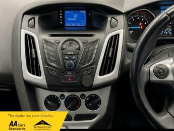 Ford Focus 1.6 Zetec Powershift Euro 5 5dr