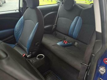 MINI Hatch 1.6 Cooper Steptronic Euro 4 3dr