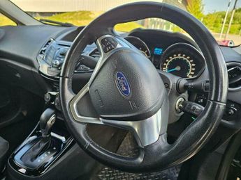 Ford Fiesta 1.6 Zetec Powershift Euro 5 5dr