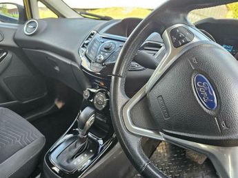 Ford Fiesta 1.6 Zetec Powershift Euro 5 5dr