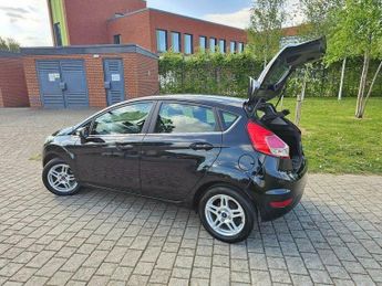 Ford Fiesta 1.6 Zetec Powershift Euro 5 5dr