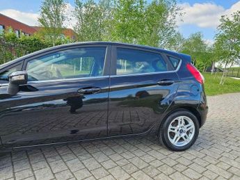Ford Fiesta 1.6 Zetec Powershift Euro 5 5dr