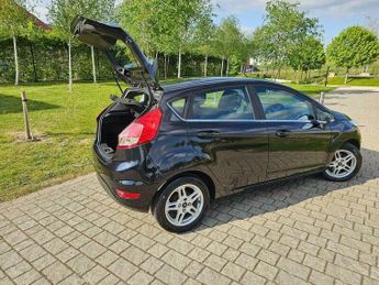 Ford Fiesta 1.6 Zetec Powershift Euro 5 5dr