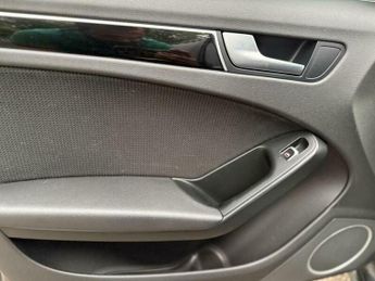 Audi A4 2.0 TDI Black Edition S Tronic quattro Euro 5 (s/s) 4dr