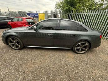 Audi A4 2.0 TDI Black Edition S Tronic quattro Euro 5 (s/s) 4dr