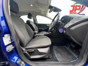 Ford Focus TITANIUM