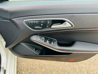 Mercedes-Benz CLA 1.6 CLA180 Sport Coupe 7G-DCT Euro 6 (s/s) 4dr