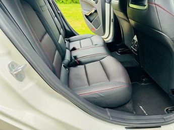 Mercedes-Benz CLA 1.6 CLA180 Sport Coupe 7G-DCT Euro 6 (s/s) 4dr