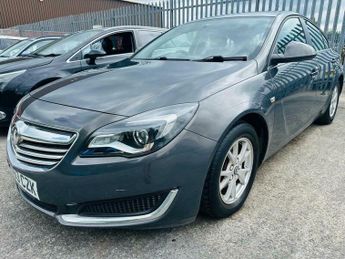 Vauxhall Insignia 2.0 CDTi ecoFLEX Design Euro 5 (s/s) 5dr