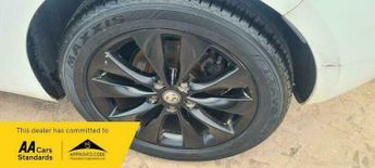 Vauxhall Astra GTC 2.0 CDTi SRi Euro 5 (s/s) 3dr