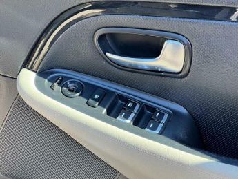 Kia Carens 1.7 CRDi EcoDynamics 3 Euro 5 (s/s) 5dr