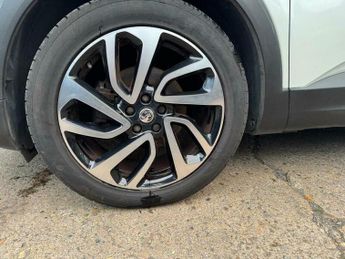 Vauxhall Grandland X 1.2 Turbo Elite Nav Auto Euro 6 (s/s) 5dr