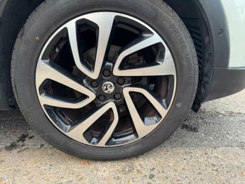 Vauxhall Grandland X 1.2 Turbo Elite Nav Auto Euro 6 (s/s) 5dr