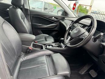 Vauxhall Grandland X 1.2 Turbo Elite Nav Auto Euro 6 (s/s) 5dr