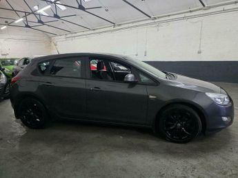 Vauxhall Astra 1.6 16v Active Euro 5 5dr