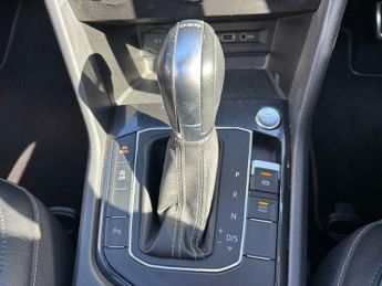 Volkswagen Tiguan 2.0 TDI R-Line DSG Euro 6 (s/s) ALL SPACE 7 Seat Model