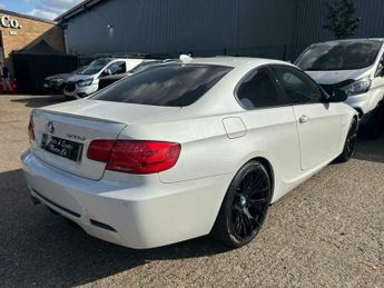 BMW 3 SERIES 2.0 320d Sport Plus Edition Steptronic Euro 5 2dr